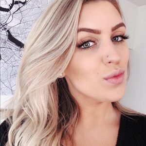 Meet your Posher, Jenn